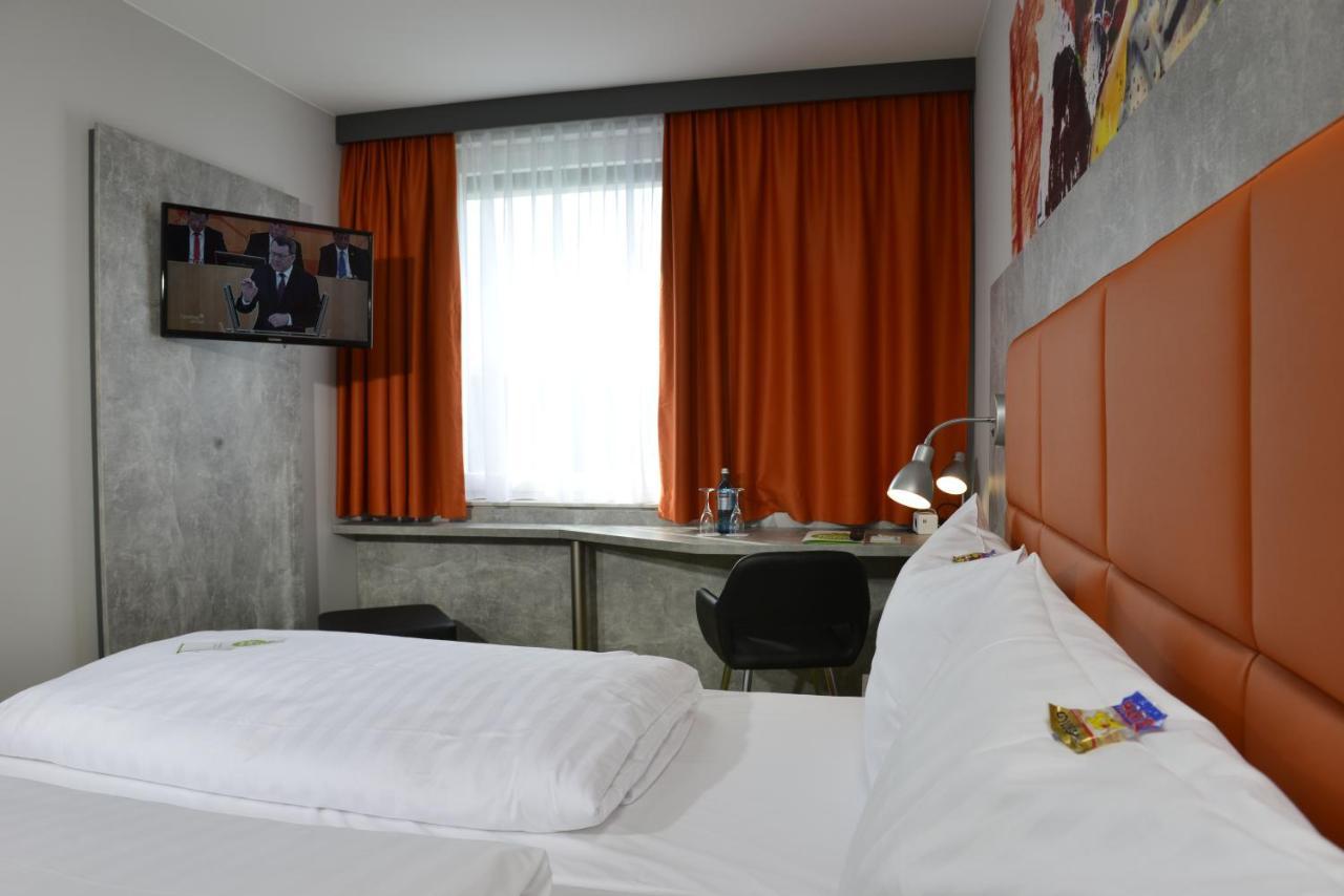 Sleepysleepy Hotel Giessen Linden  Εξωτερικό φωτογραφία