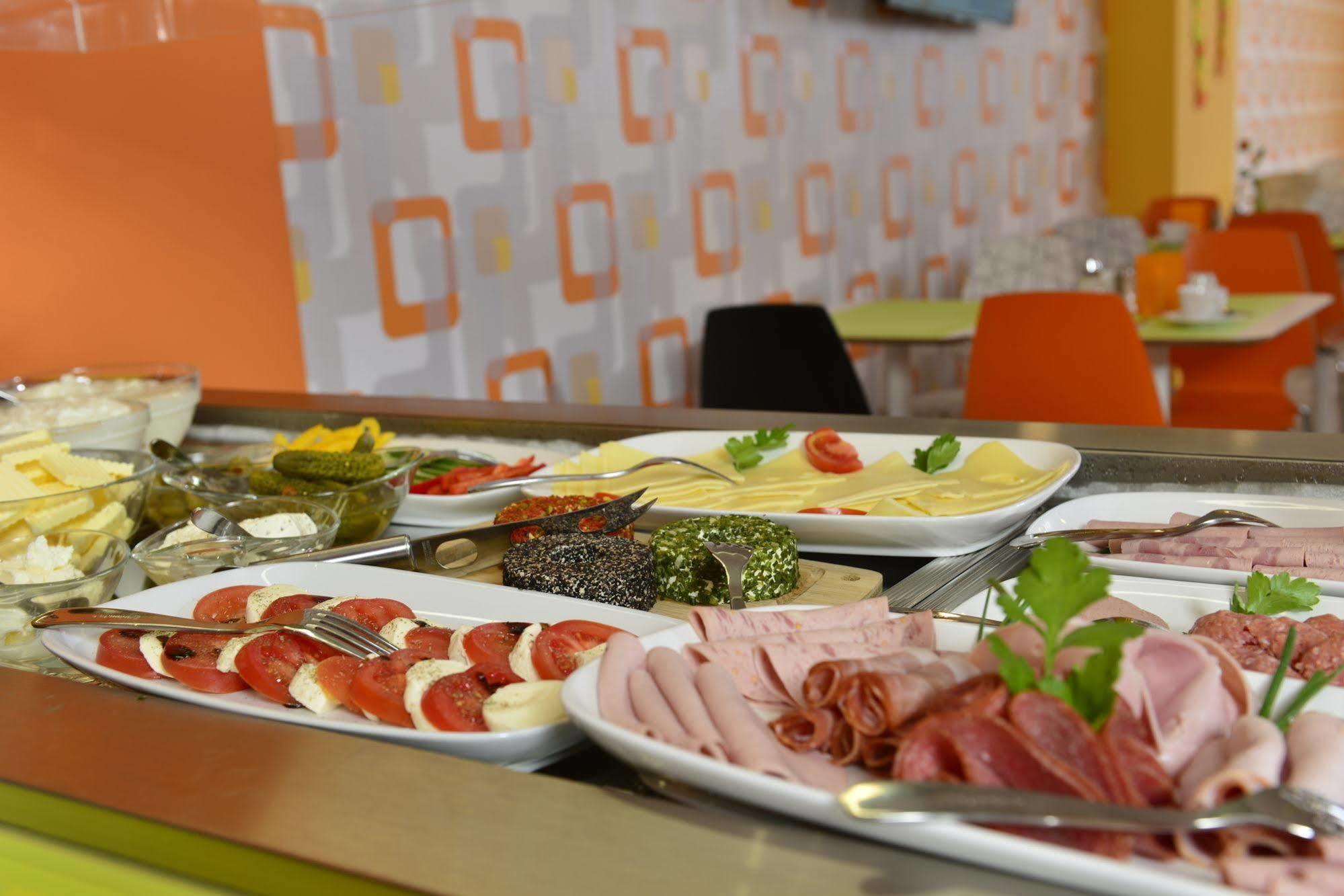 Sleepysleepy Hotel Giessen Linden  Εξωτερικό φωτογραφία