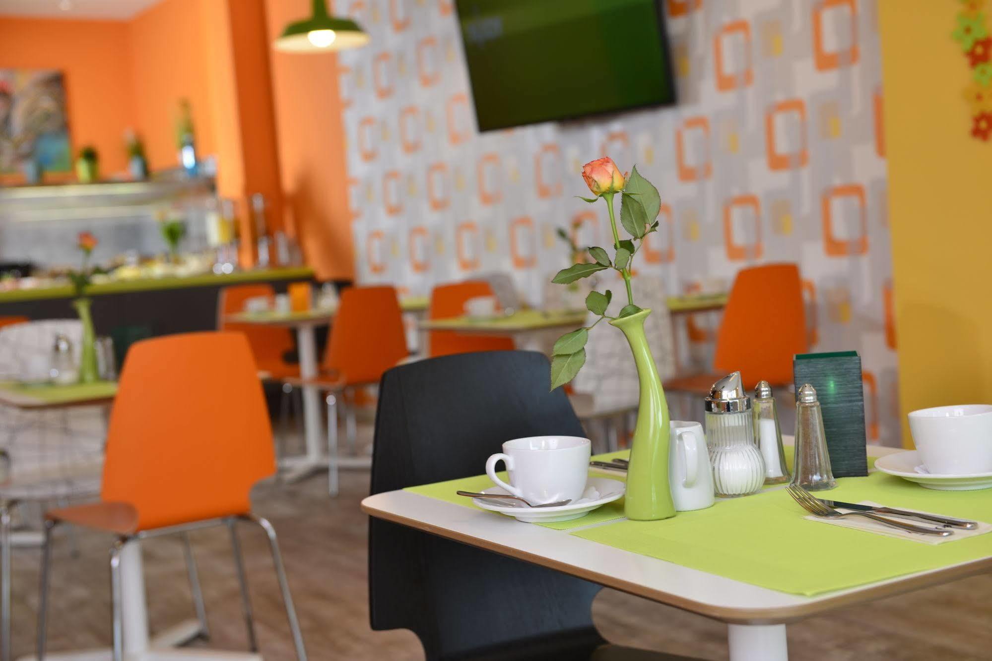 Sleepysleepy Hotel Giessen Linden  Εξωτερικό φωτογραφία